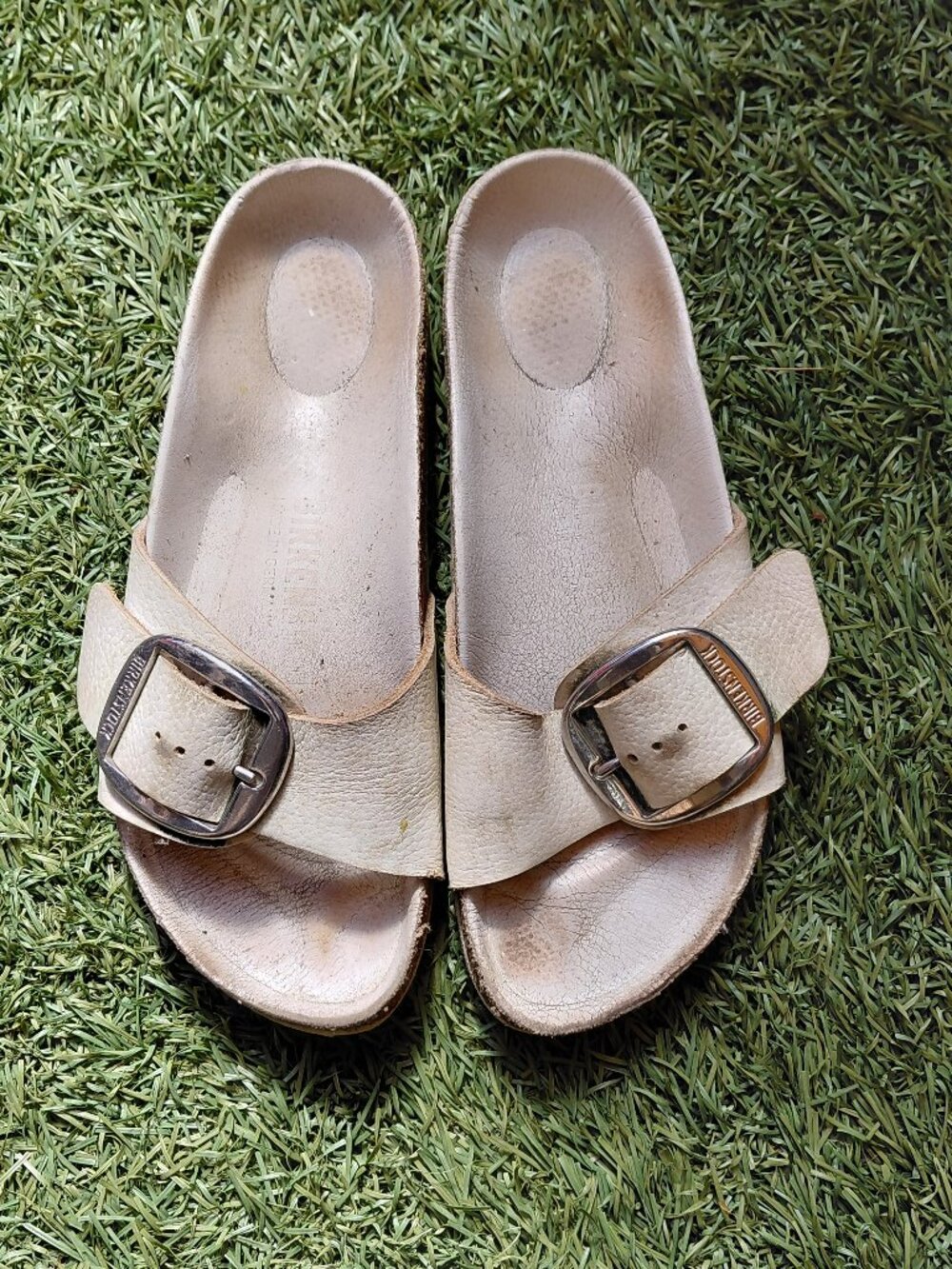 Birkenstock Madrid Big Buckle - size 7 1/2 women's shoes sandals